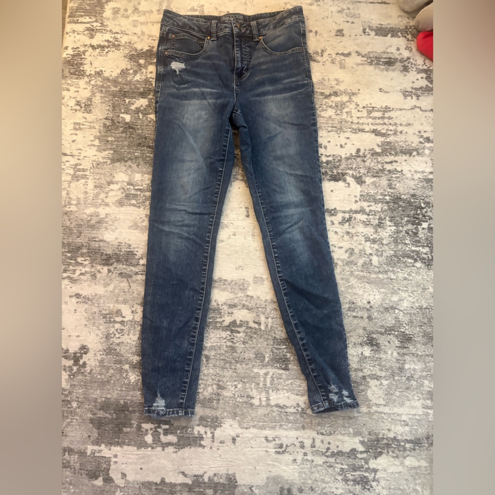 Maurices Women's high rise Faded Blue Skinny Jeans size 4 long